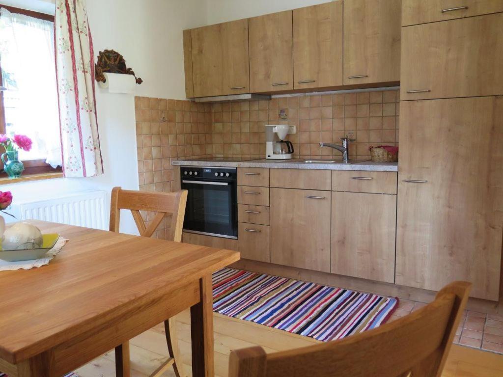 Ferienwohnung Aiblinger Фрасдорф Экстерьер фото